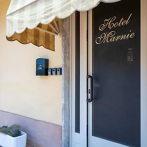 Hotel Marnie